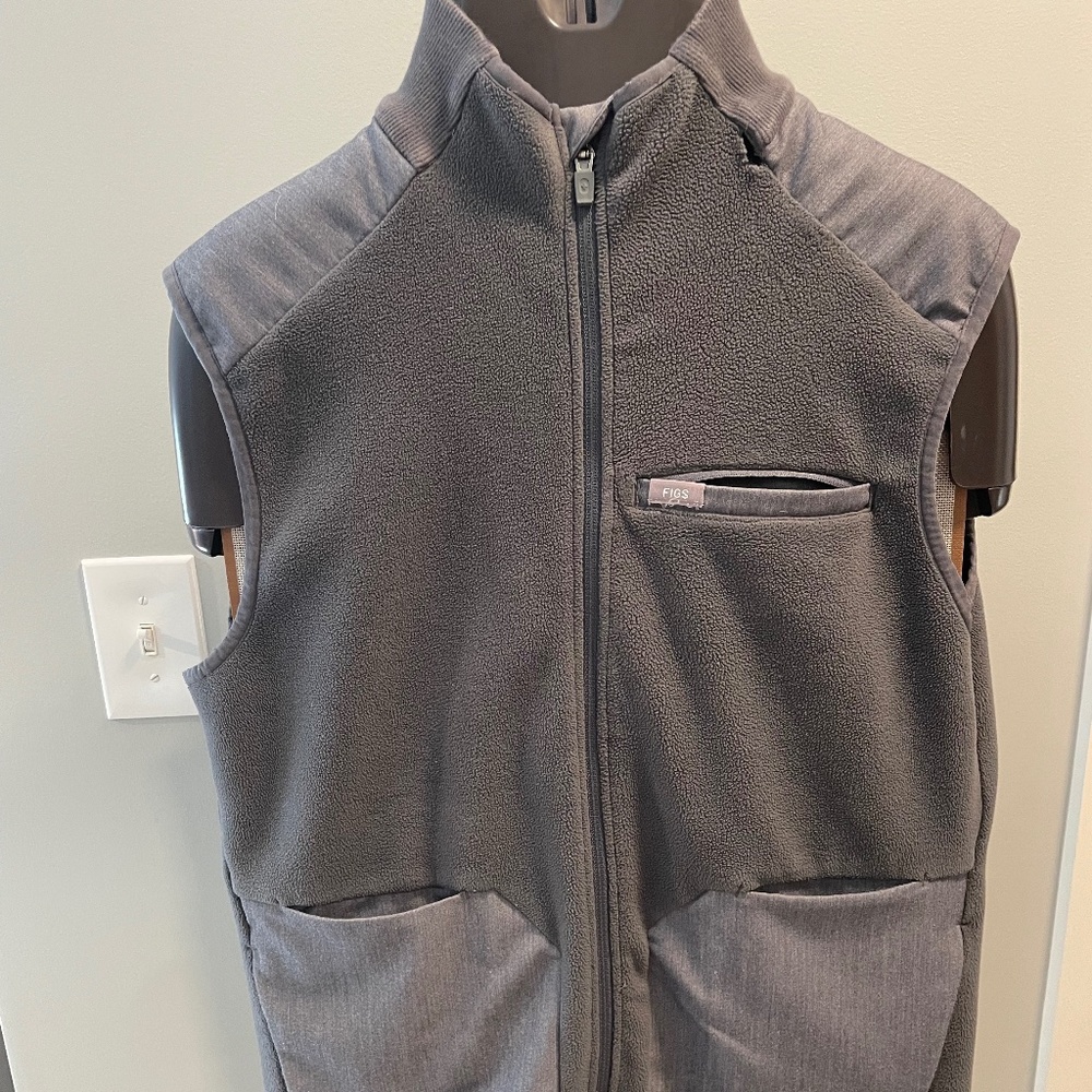 Figs work vest, Grey, clean/smoke free. Small rip easily repaired.